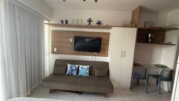 Studio Deluxe - utsikt mot poolen | Vardagsrum