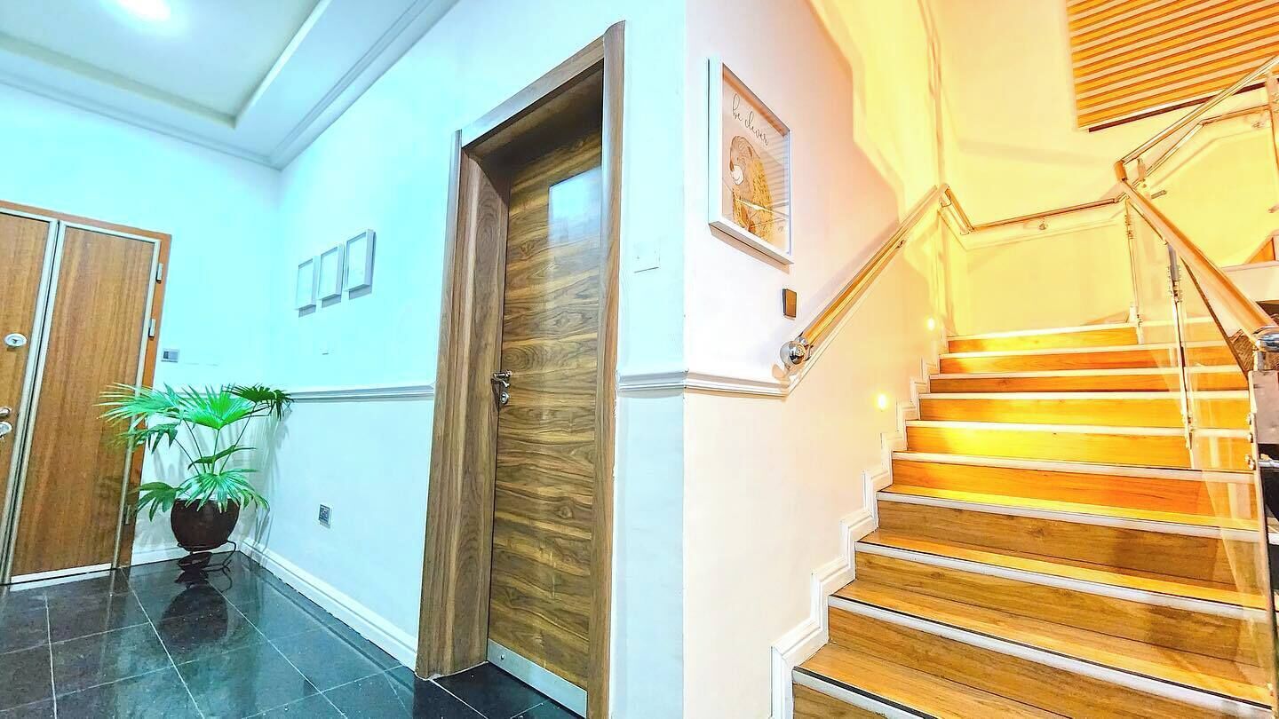 Luxury-Apartment, Balkon, Stadtblick | Innenbereich