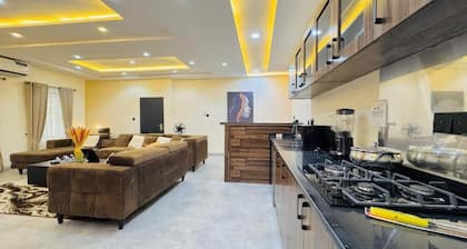 Stay AT Margarets Serviced Apartment