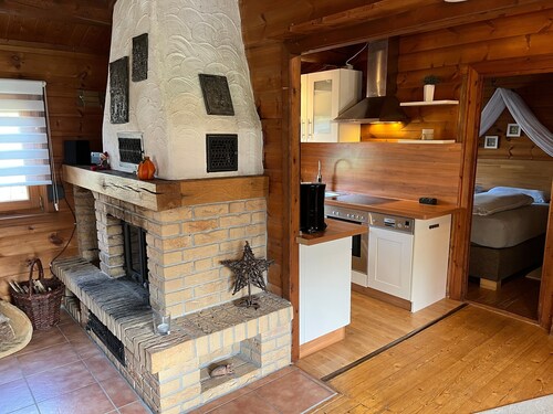 Chalet 'Blockhaus FerienZauber I' with Private Terrace, Garden, and Wi-Fi