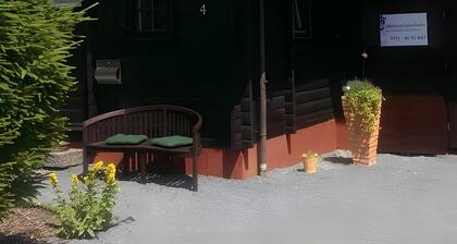 Chalet 'Blockhaus FerienZauber I' mit privater Terrasse, Garten und WLAN