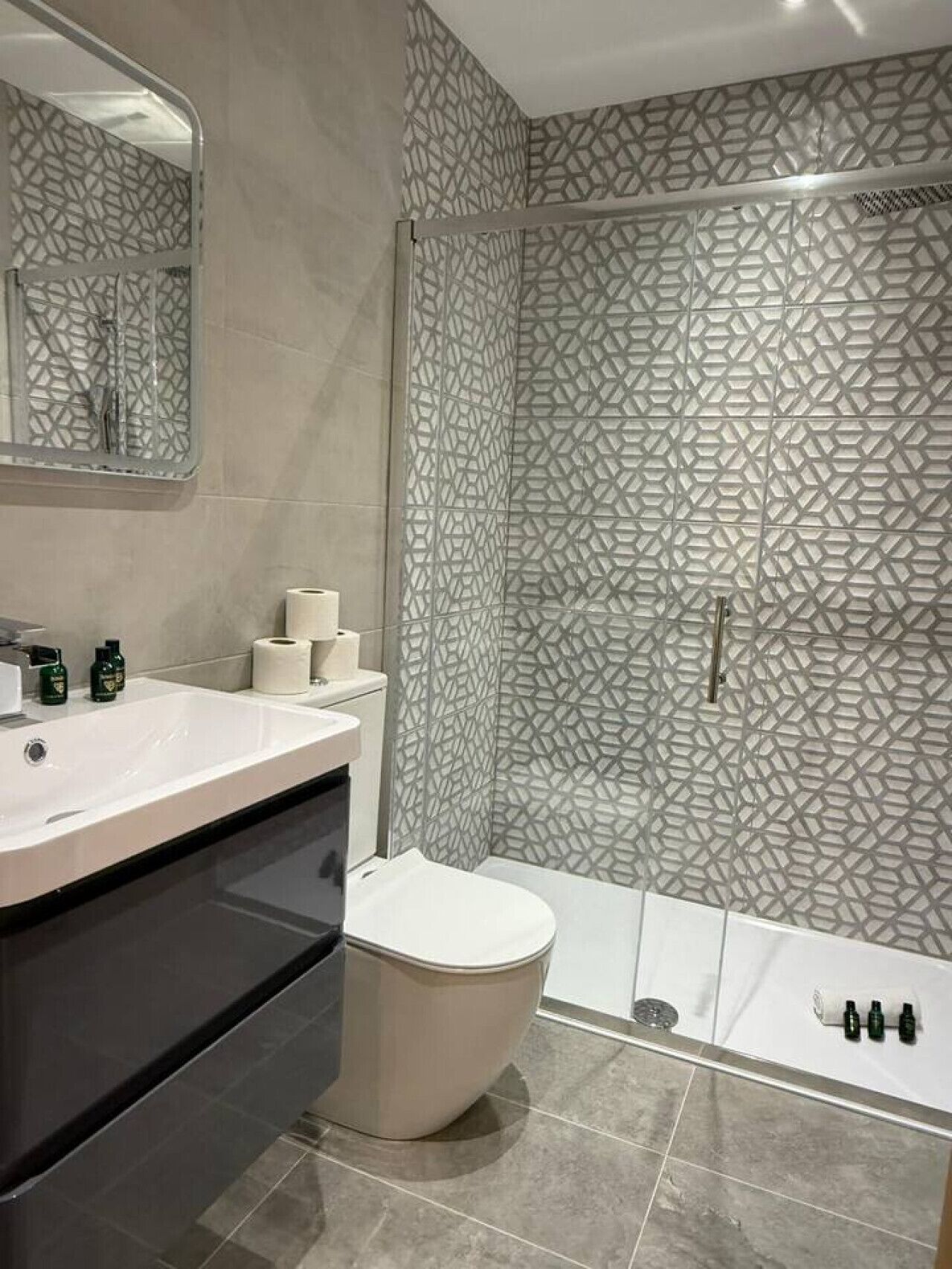 Hair dryer, towels