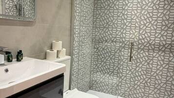 Hair dryer, towels