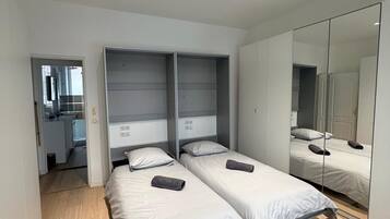 3 chambres, fer et planche à repasser, Wi-Fi gratuit