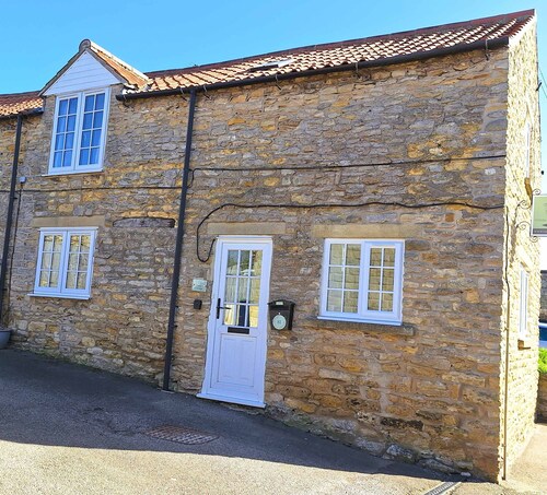 Daisy Cottage - an enchanting cottage