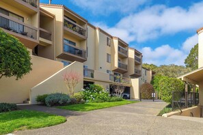 Exterior - Monterey Couples Condo with Pool Near Cannery Row (Monterey)