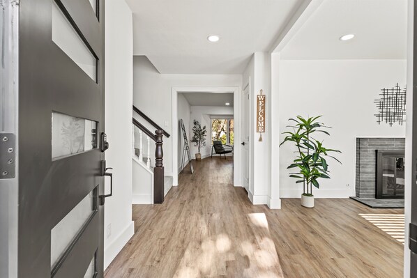 Interior - Serene 4BR w/ Open Layout | Close to Galleria & DFW (Farmers Branch)