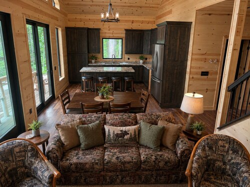 Northwoods Get-Away Chalet: Voyager Village Bike, Hike, UTV, Snowmobile