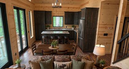 Northwoods Get-Away Chalet: Voyager Village Bike, Hike, UTV, Snowmobile