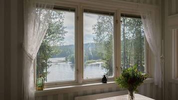 House | Water view