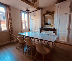 Dining - Holiday Apartment “Graingalet” with Balcony, Wi-Fi, and Air Conditioning (Carbonne)