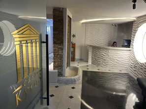 Lobby - Casa Kyros Boutique Coliving (Medellin)