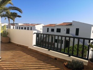 Property grounds - Golf & Beach Holiday Home, Menorca (Son Parc)