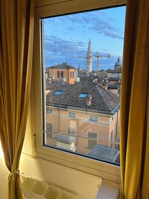 Interior - Tower 22 - Historic center, near the train station (Modena)