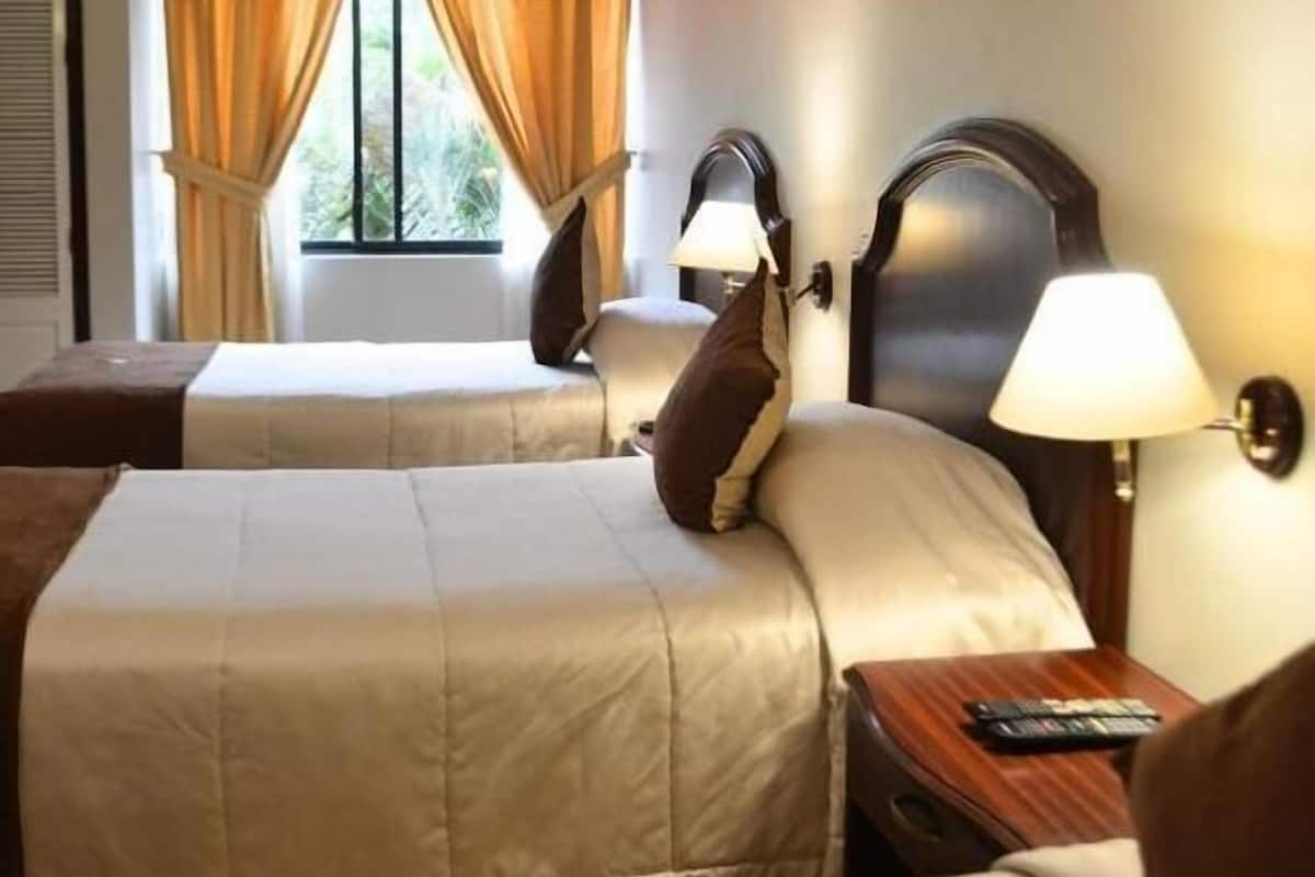 Comfort Triple Room, City View