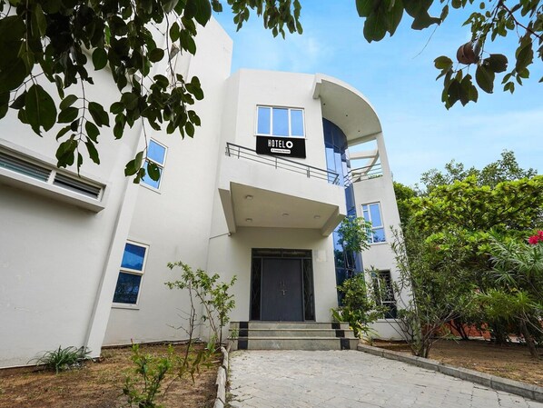 House | Exterior