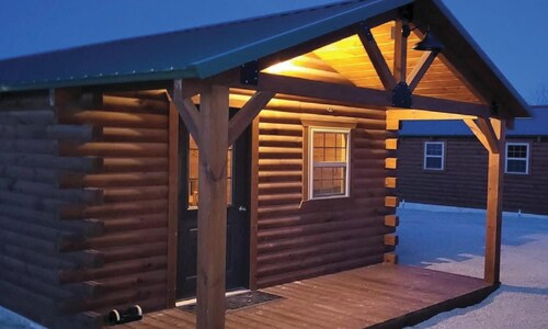 Beautiful 1-bedroom cabin with AC overlooking swim pond - Cabin #1
