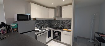 Duplex apartment with parking, near Eurexpo and Groupama stadium