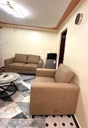 Living area - Serene 1-bedroom apartment in vibrant Nairobi perfect for your stay (Nairobi)