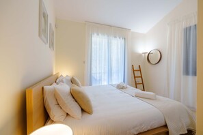 Iron/ironing board, free WiFi, bed sheets - Villa Pomegranate, Elegant Peyia Escape (Peyia)
