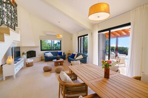 TV - Villa Pomegranate, Elegant Peyia Escape (Peyia)