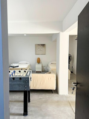 Iron/ironing board, free WiFi, bed sheets