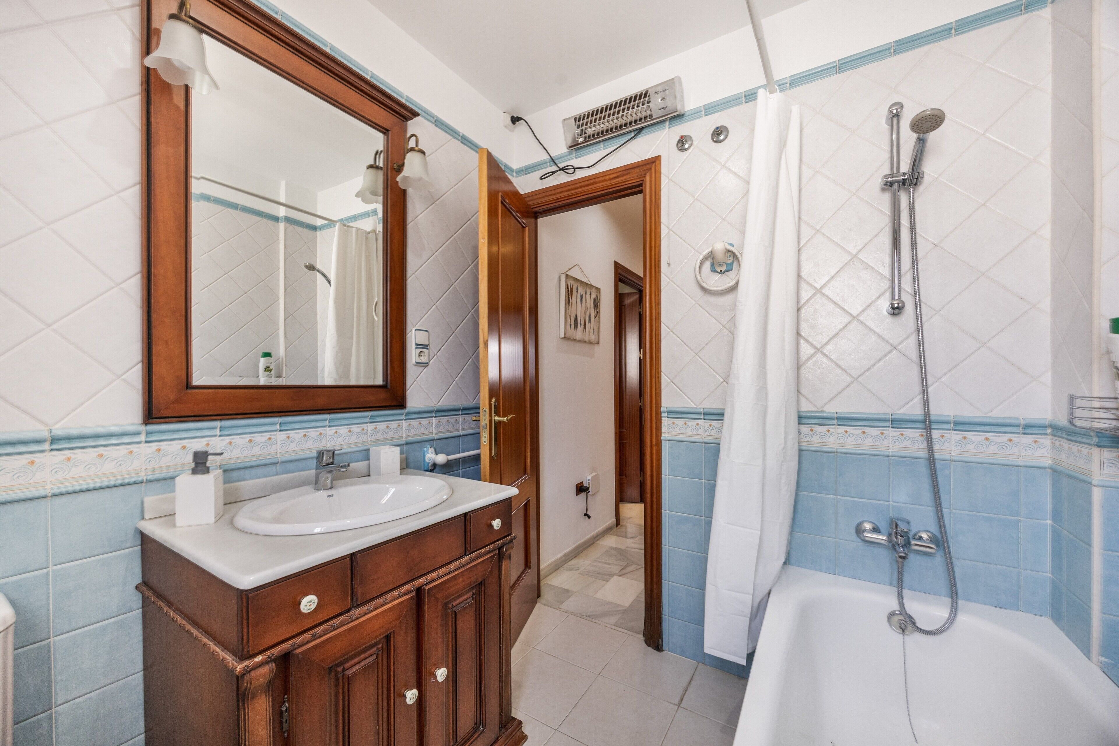Douche, serviettes fournies