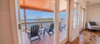Waterfront Home with pool, dock, gameroom, and kayaks!