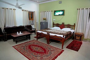 ห้องดีลักซ์ดับเบิล, ลานระเบียง, วิวสวน