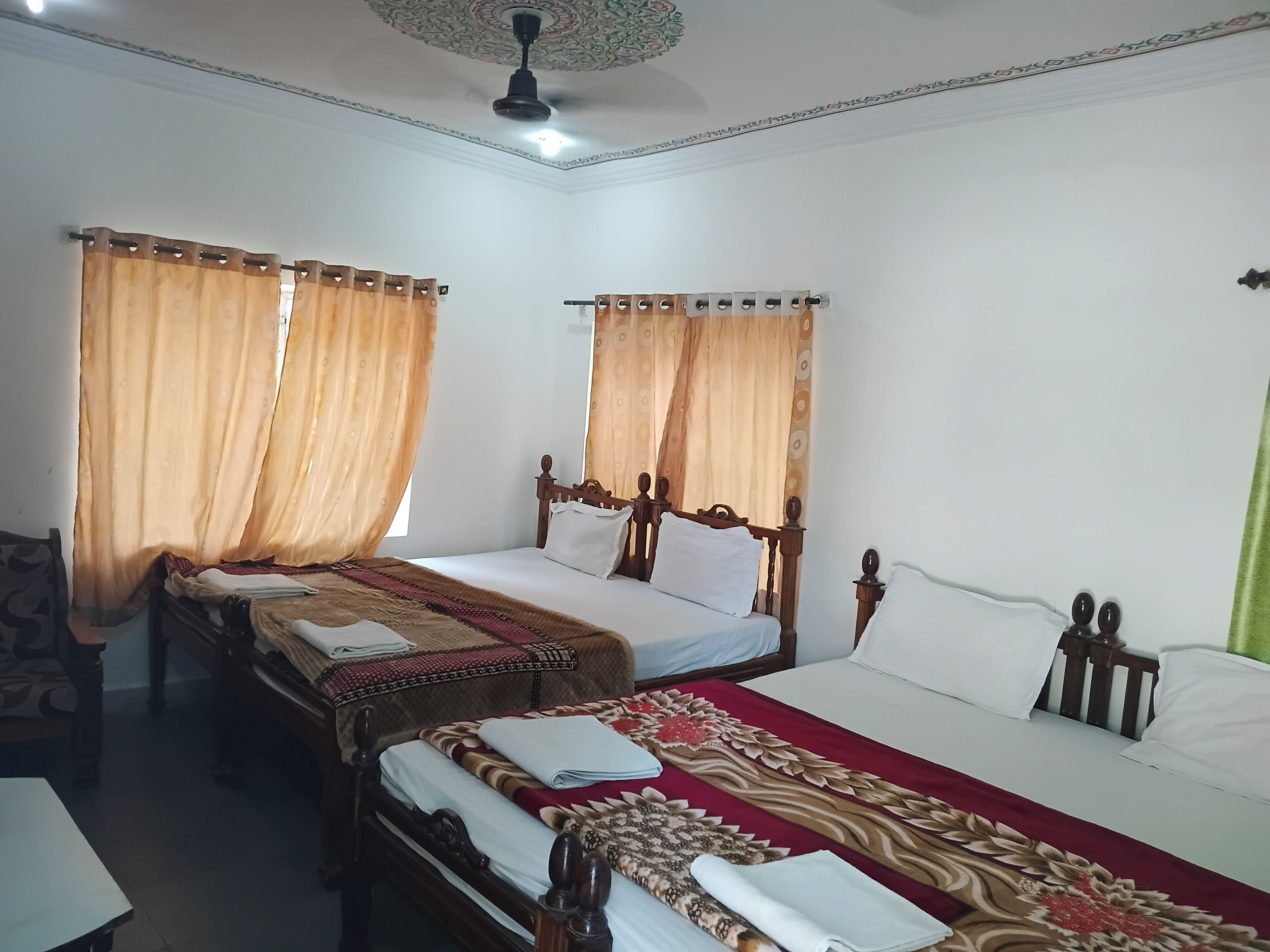 Deluxe Cottage, Multiple Beds, Air conditioning, Mountain View