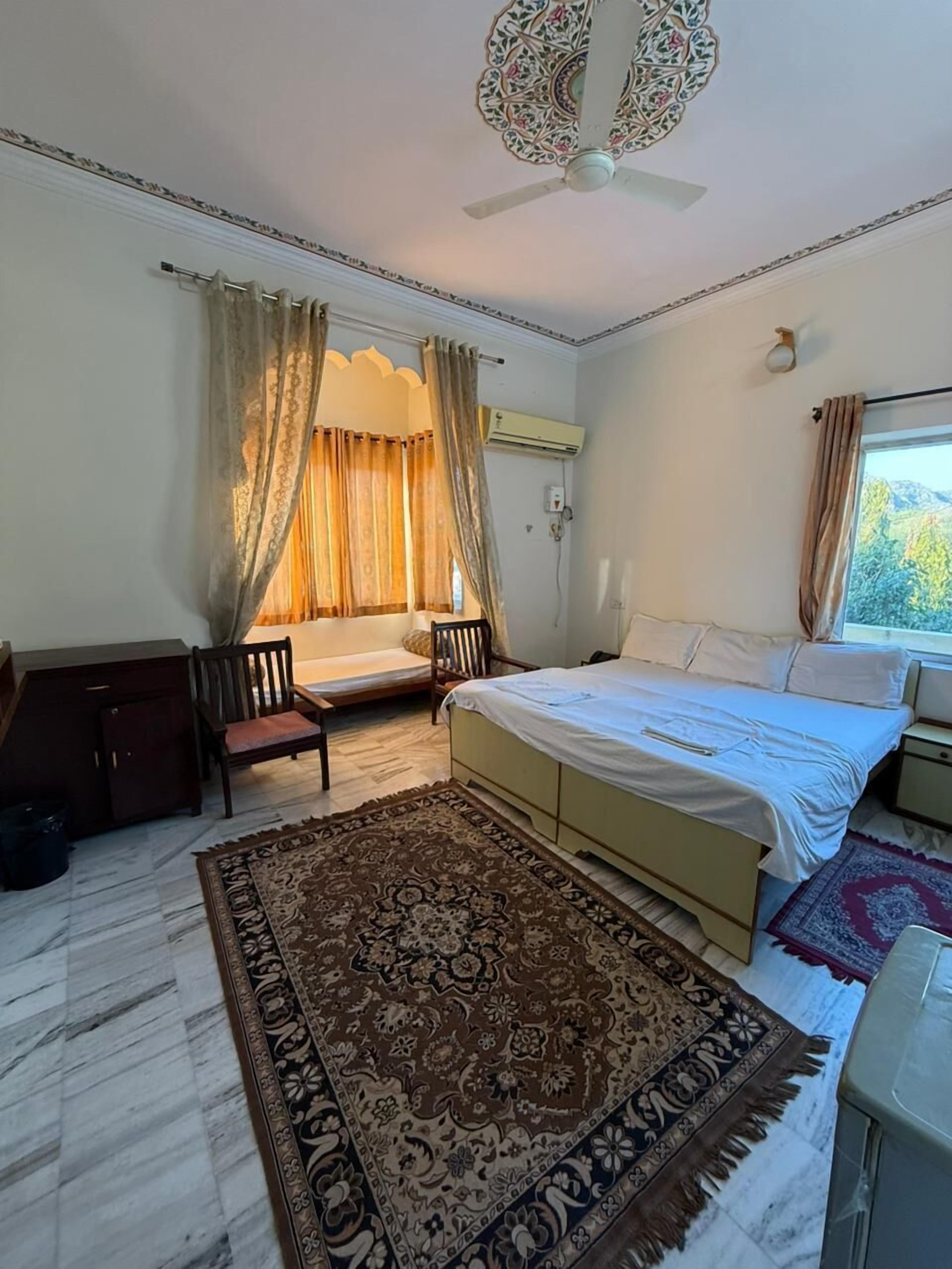 Deluxe Triple Room, Patio, Mountain View