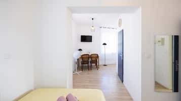 WiFi, bed sheets