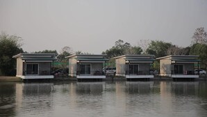 Ảnh chưa phân loại, 5 trong số 9 ảnh, nút