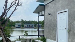Ảnh chưa phân loại, 4 trong số 9 ảnh, nút