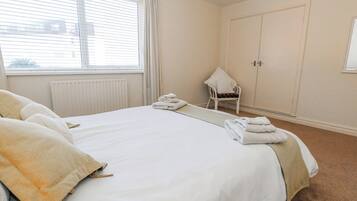 4 bedrooms, individually decorated, individually furnished, free WiFi