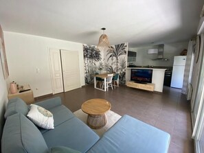Living area - Standing & Charming (Fréjus)