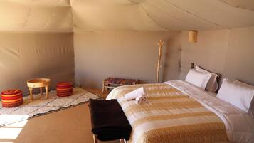 Deluxe Cabin, Desert View