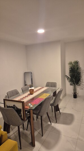 Dining - Centrally located apartment in Guadalajara in one of the best neighborhoods in the city. (Guadalajara)