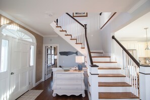 Interior - Luxury 4BR 4BA on Spring Street with Ocean Views (New Shoreham)