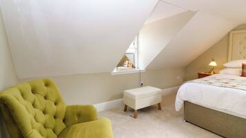 2 bedrooms, individually decorated, individually furnished, free WiFi