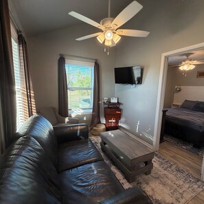 Luxury Cabin, Lake View | Living area | 32-inch Smart TV with digital channels - Southbound RV Park and Cabins (Victoria)