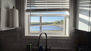 Cabaña de lujo, vista al lago | Interior