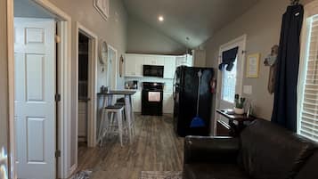 Luxury Cabin, Lake View | Interior