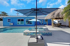 Pool - Luxurious New Heated Pool & Spa! 4 mins to beach! (Seminole)