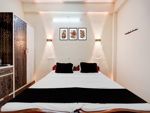 Hotel O Chennai Central Railway Station