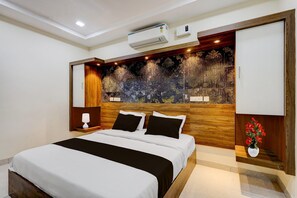 1 bedroom - Townhouse Koyambedu Metro Station (Chennai)