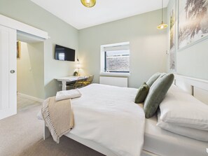 Iron/ironing board, Internet - Quaint 2-bedroom apartment in Inverness perfect for relaxing stays (Inverness)
