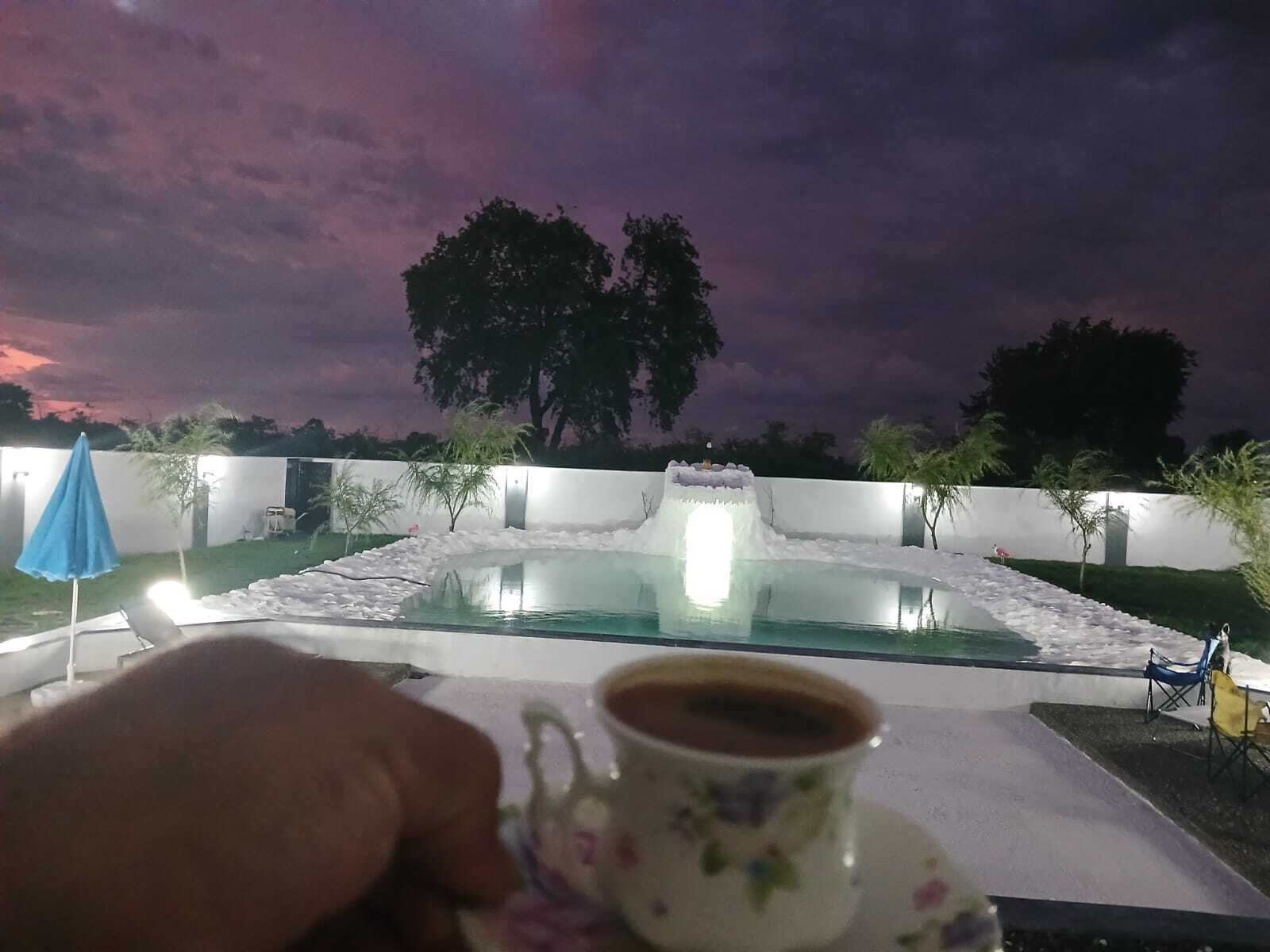 Bain à remous extérieur