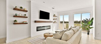 NEWLY Renovated Coastal Retreat in Iconic Sawgrass — Walk to the Beach!