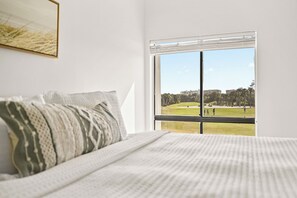 3 chambres, fer et planche à repasser, Wi-Fi gratuit, draps fournis